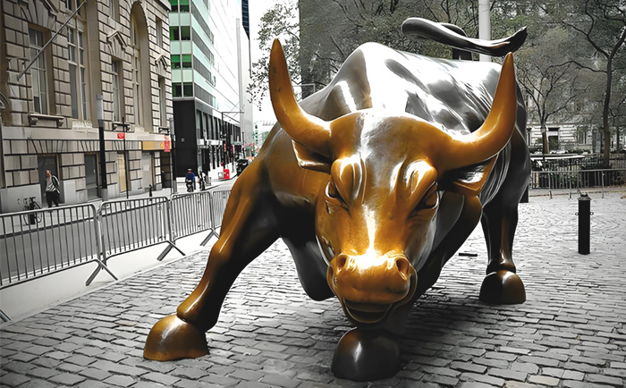 銅牛雕塑:跨越時(shí)空的力量與文明象征