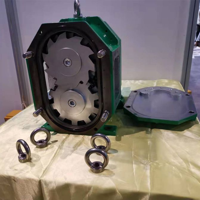 雙軸剪切機(jī)實(shí)物圖（下圖）